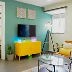 Chiado Local Artist W Parking & Ev Апартаменты