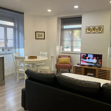 Apartamento Dobairro At Merces Lisboa