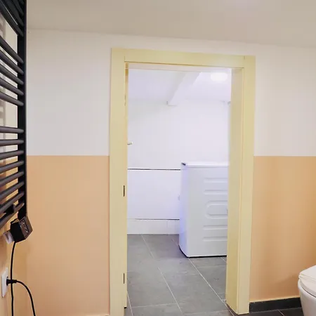 Chiado Local Artist W Parking & Ev Апартаменты
