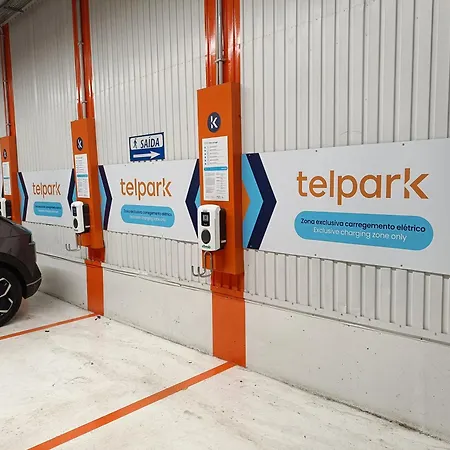 Chiado Local Artist W Parking & Ev Apartamento