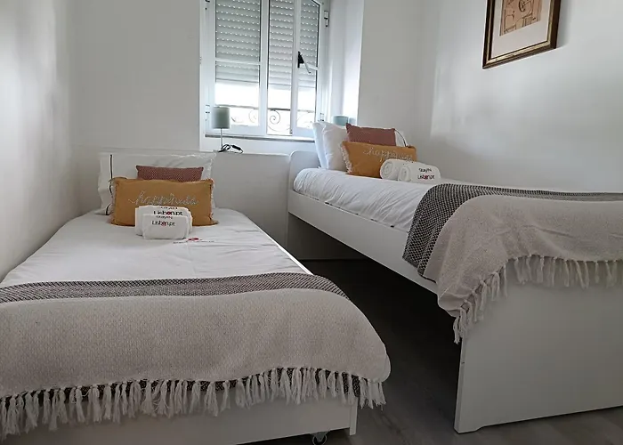 Dobairro At Merces شقة *