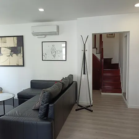 Dobairro At Merces Lisbona