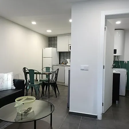 Dobairro At Merces Lisbona